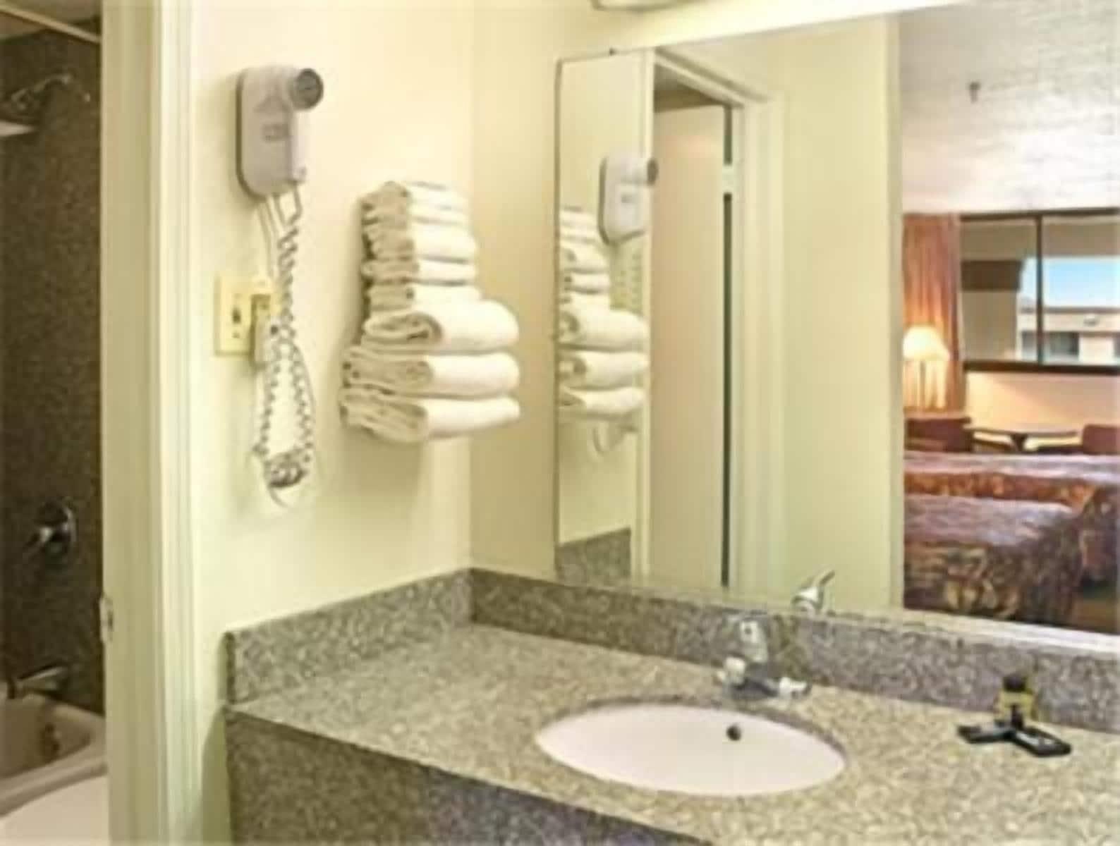 Travelodge By Wyndham New Orleans Harvey Hotel Eksteriør bilde