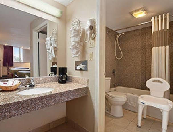 Travelodge By Wyndham New Orleans Harvey Hotel Eksteriør bilde